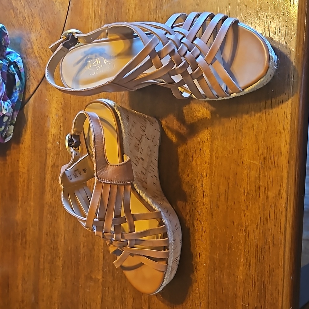 High heel sandals